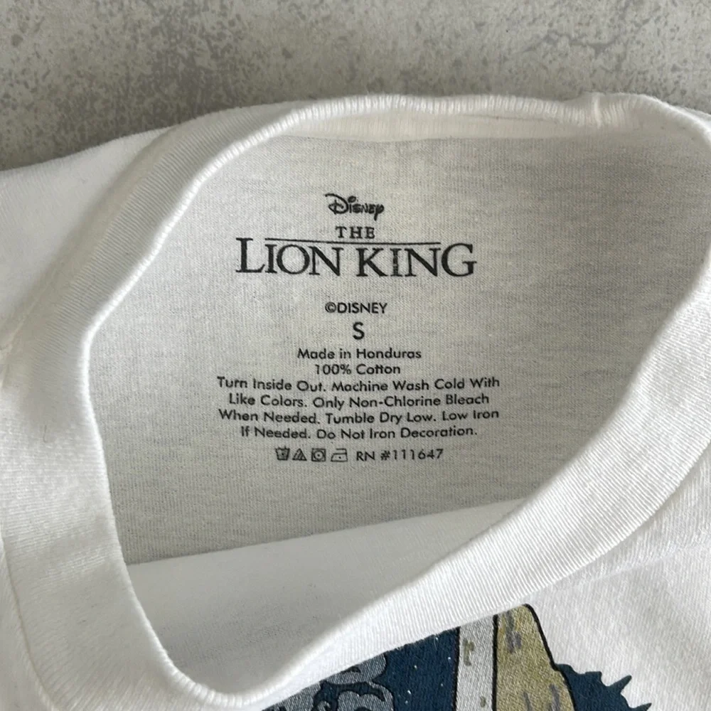 SOLD!! Disney - “Lion King” T-Shirt - Picture 3 of 4